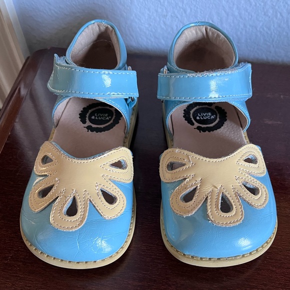 Livie & Luca Other - SOLD in XPOST Livie and Luca Blue Petals size 10